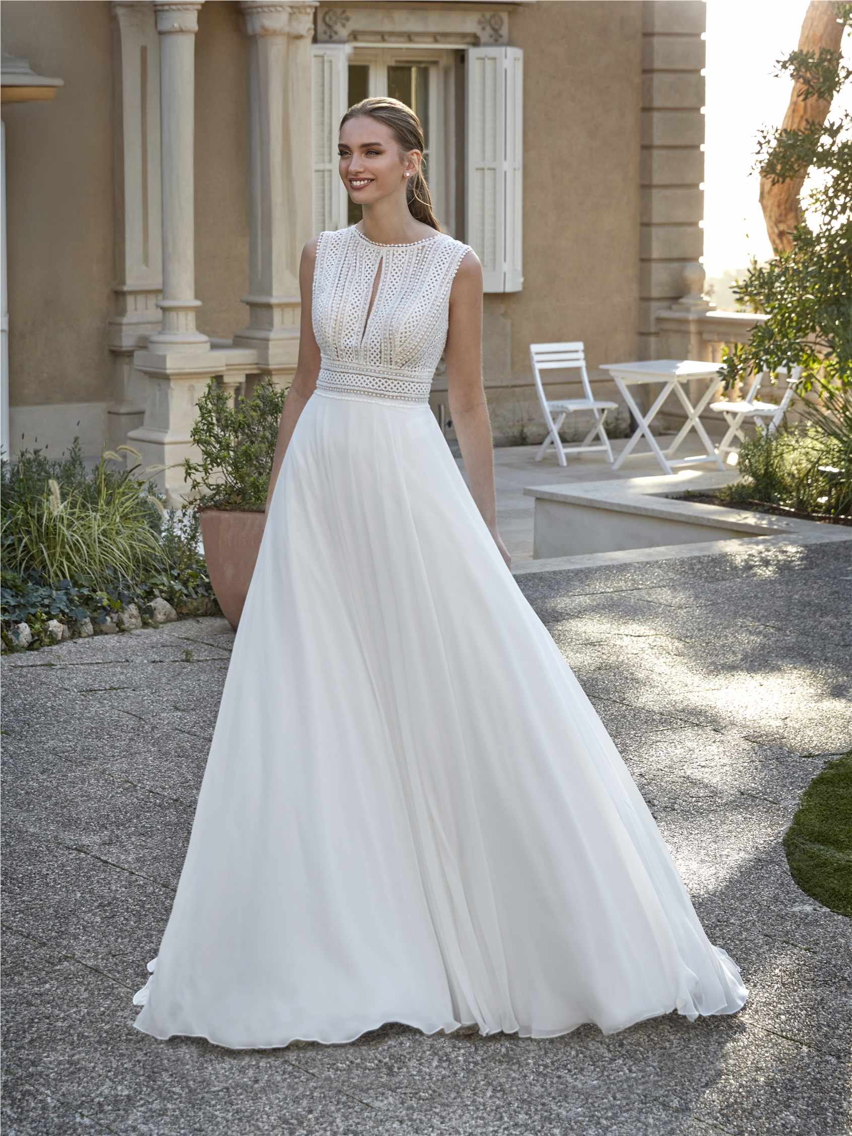 ＊St.Patrick＊ ALONA ウェディングドレス St Patrick Eleonor Convertible Mikado Wedding Dress HK | DBR