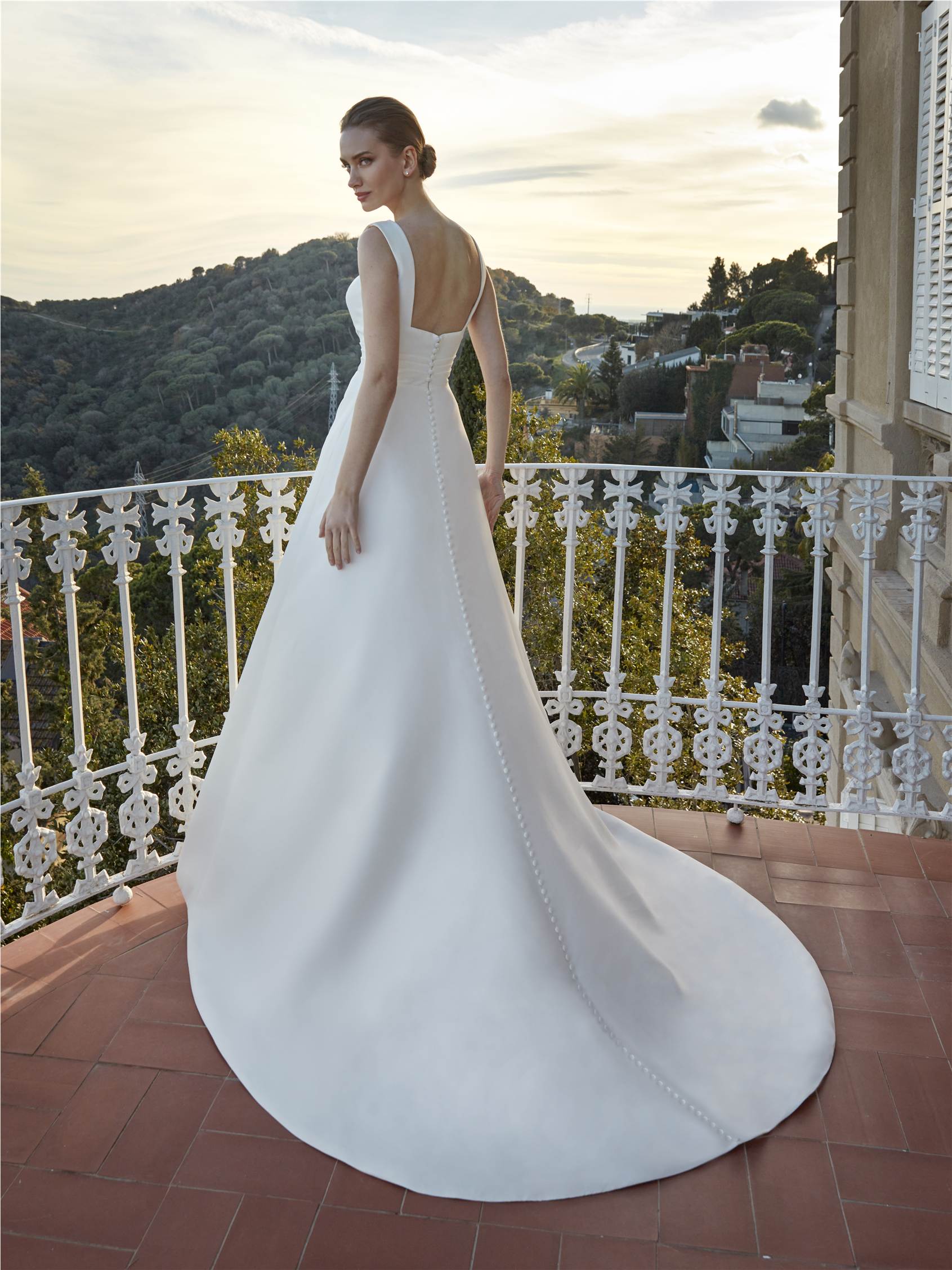 San Patrick 36 アイボリー Aライン ウェディングドレス OLLIE | A-line wedding dress with bateau neck | San Patrick