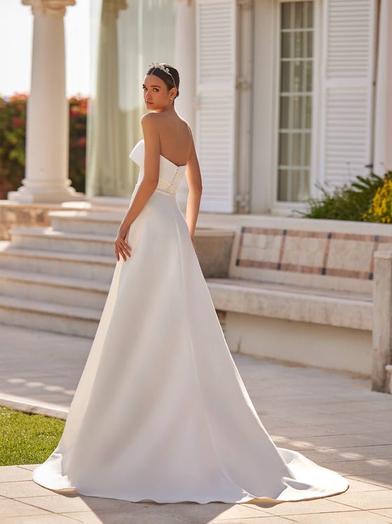 Wedding Dresses with Illusion Necklines: 27 of Our Favourite Styles -   