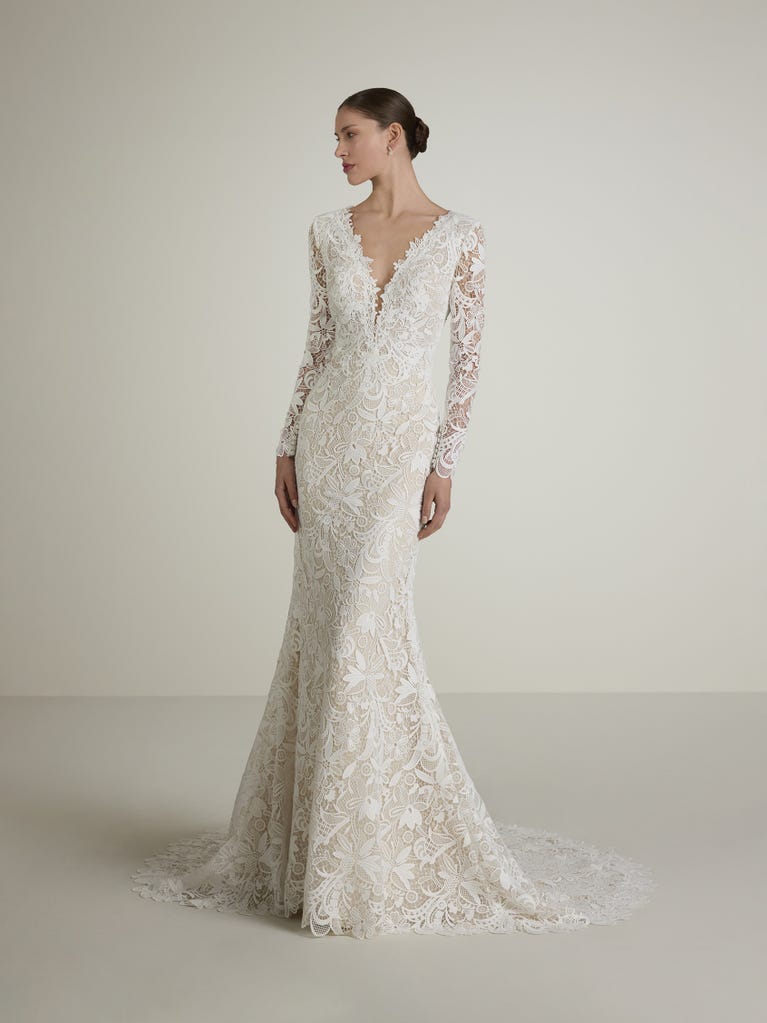 KIN | Mermaid wedding dress with V neck | House of St Patrick