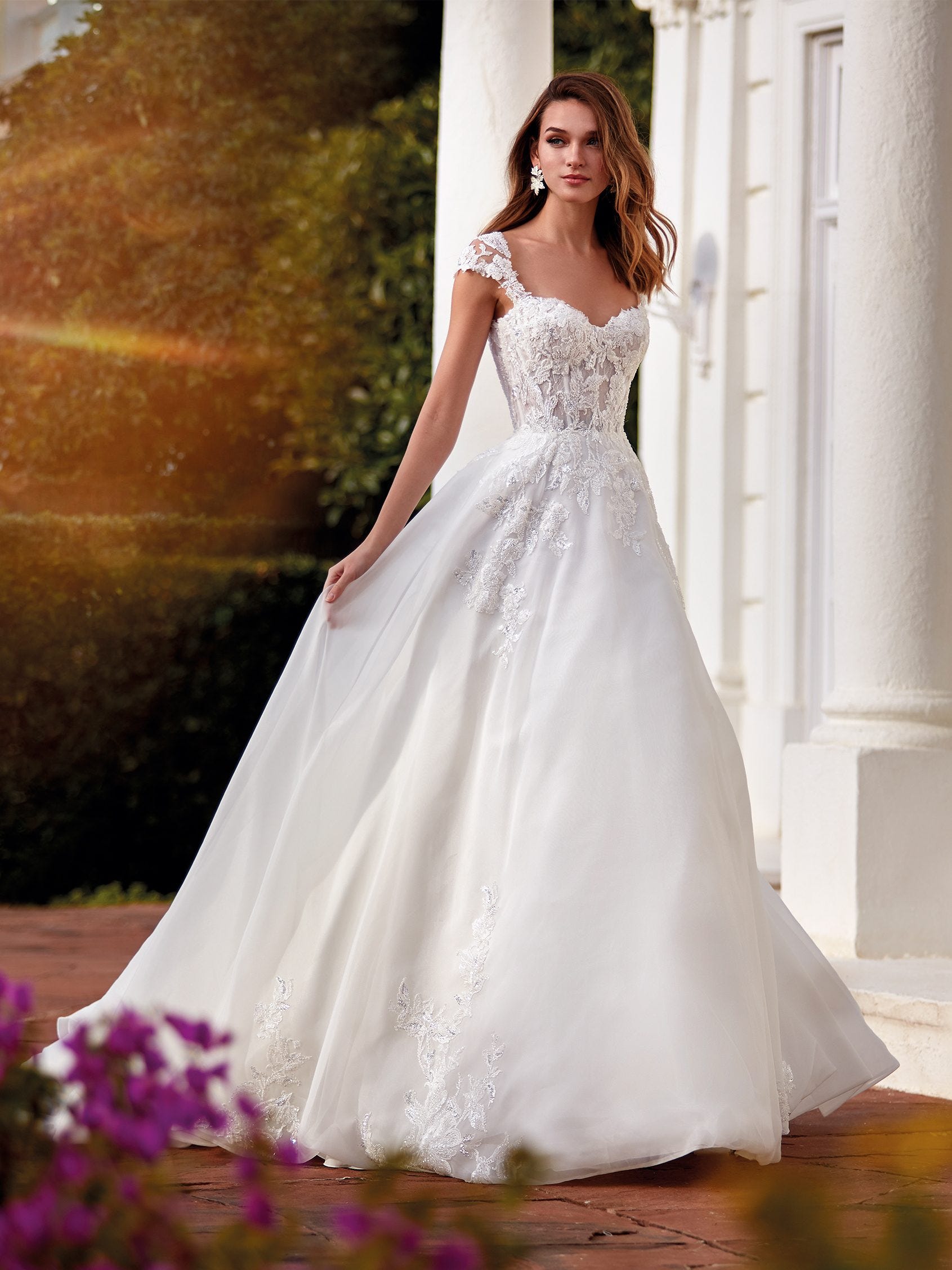 Olimpia-Traditional princess wedding dress - Victoria & Vincent