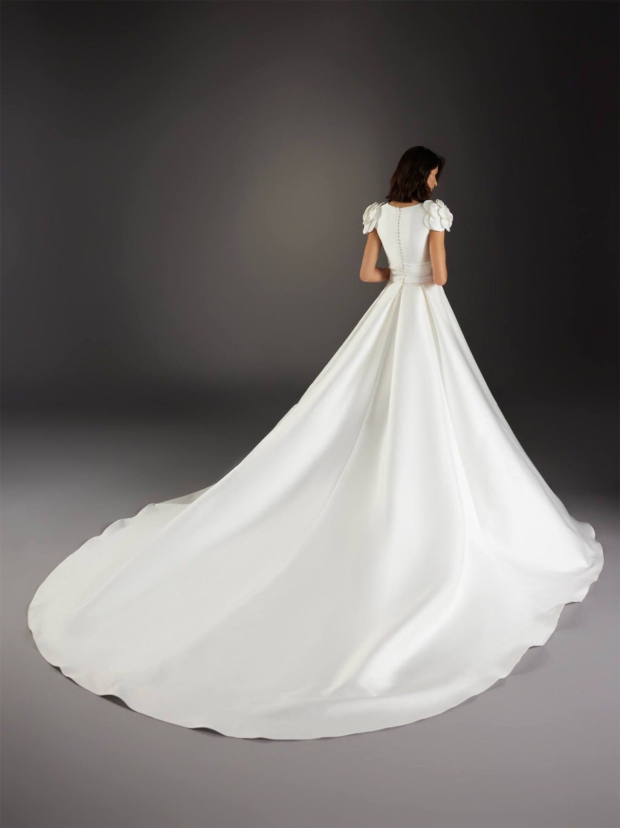 VELLA OVERSKIRT