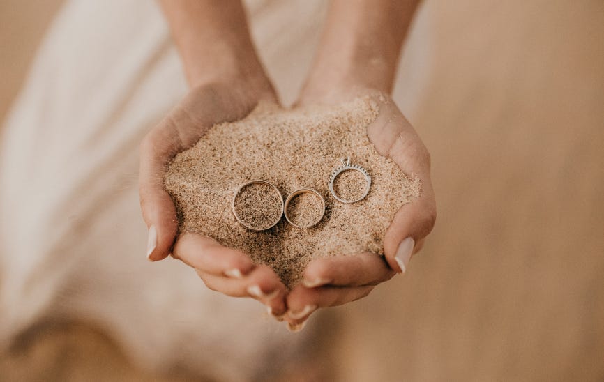 L'abito perfetto per un matrimonio sulla spiaggia