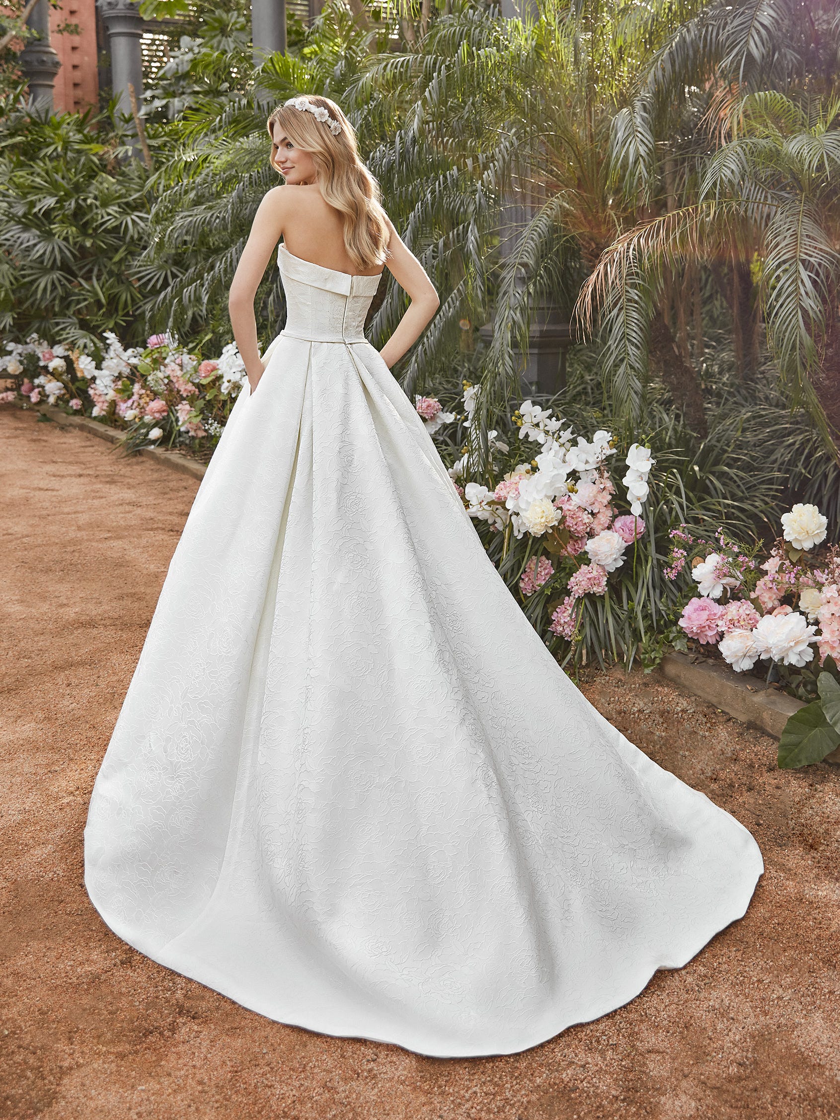 Discover The Wedding Dress Trends For 2021